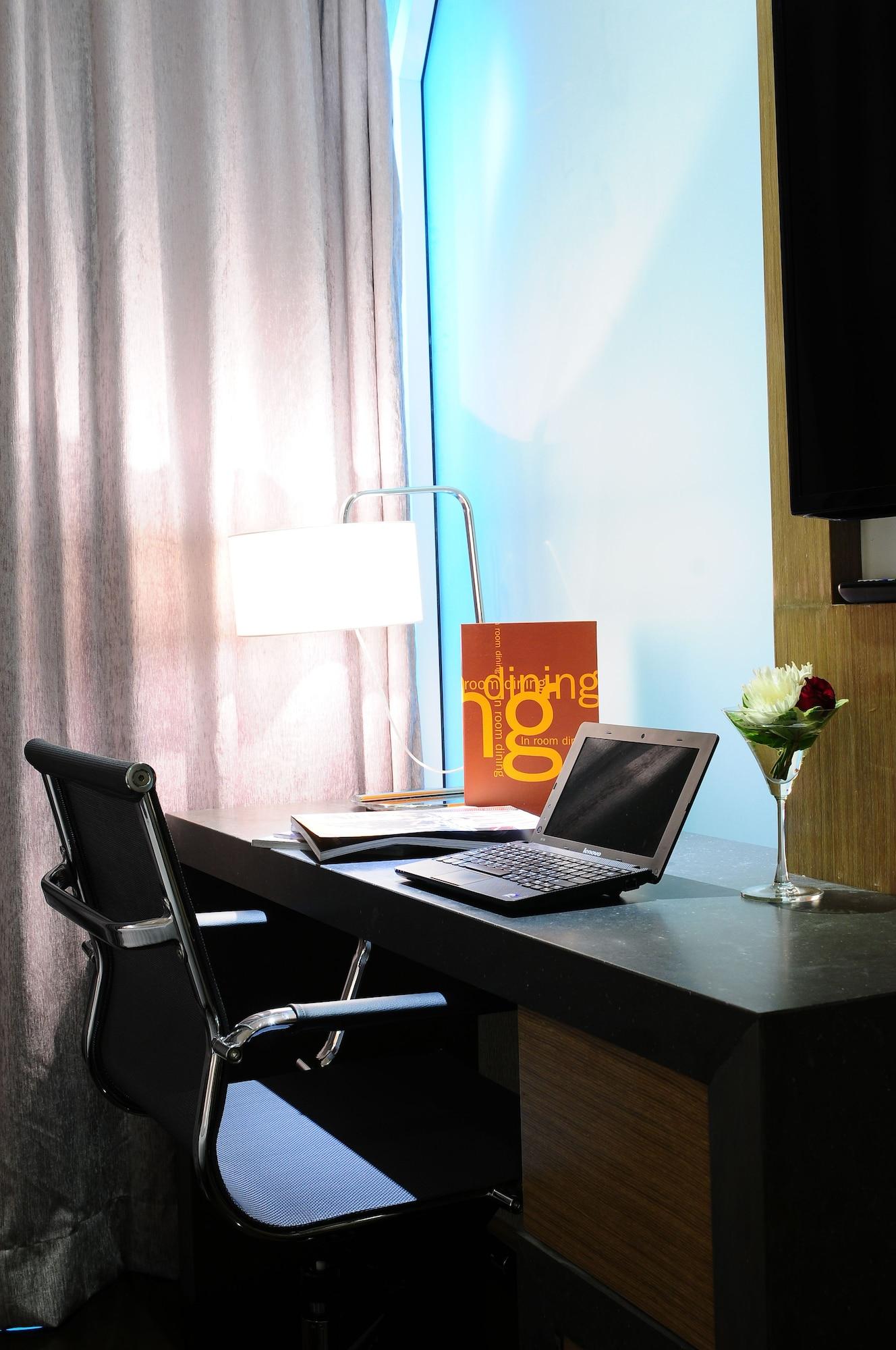 Citrus Sukhumvit 13 Nana Bangkok By Compass Hospitality - Newly Renovated Hotel Exterior foto
