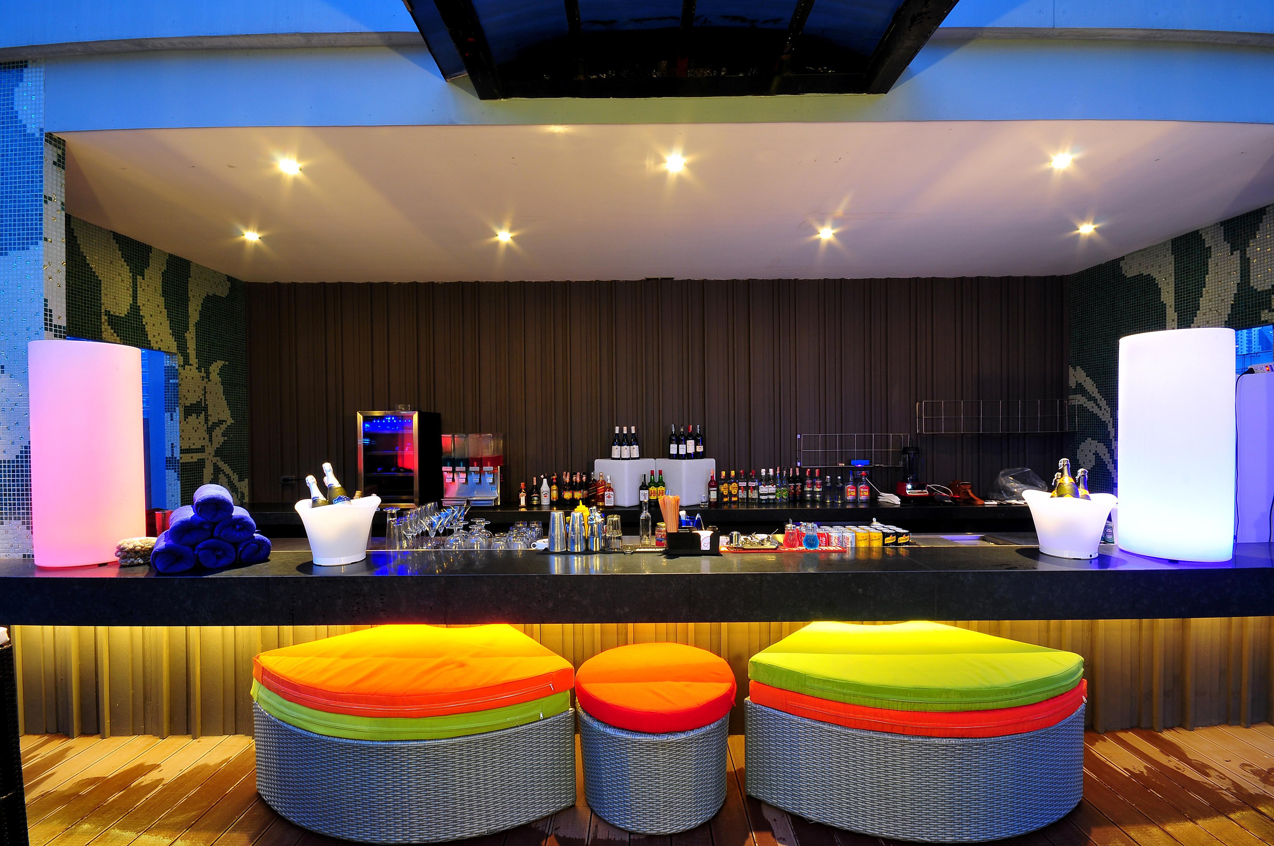 Citrus Sukhumvit 13 Nana Bangkok By Compass Hospitality - Newly Renovated Hotel Exterior foto